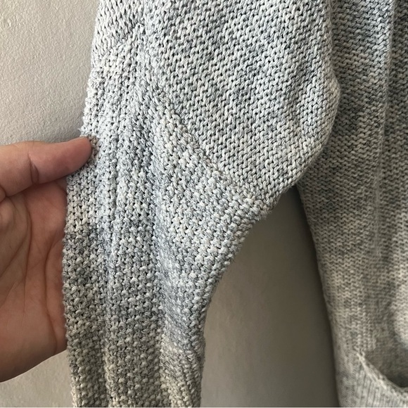 American Eagle Light Grey Knit Cardigan Size XS/S - Picture 4 of 7